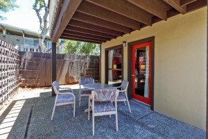 Red Roof Inn - Inviting Patio Seating